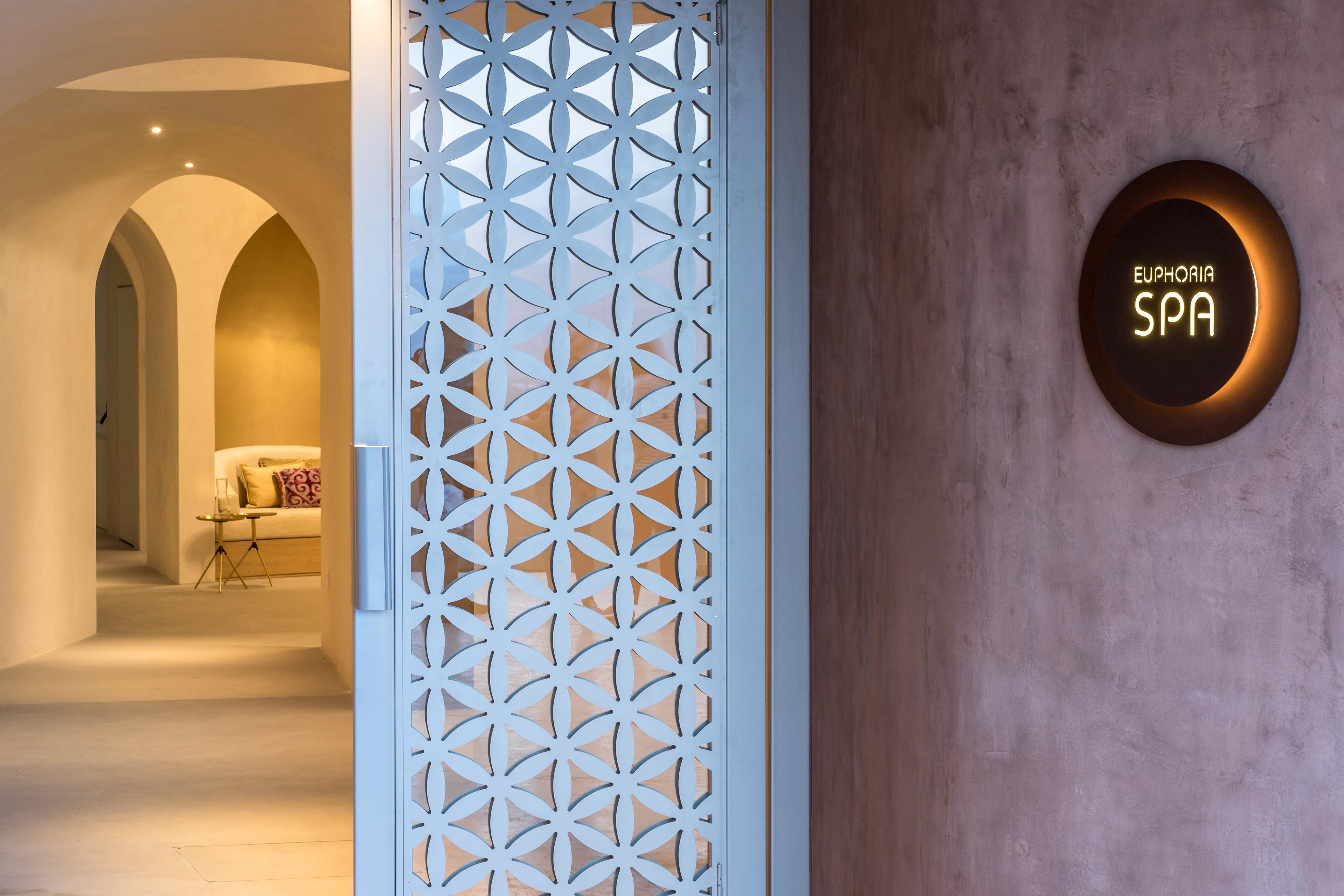 Euphoria Retreat - A Holistic Wellbeing Destination Spa Mystras Buitenkant foto